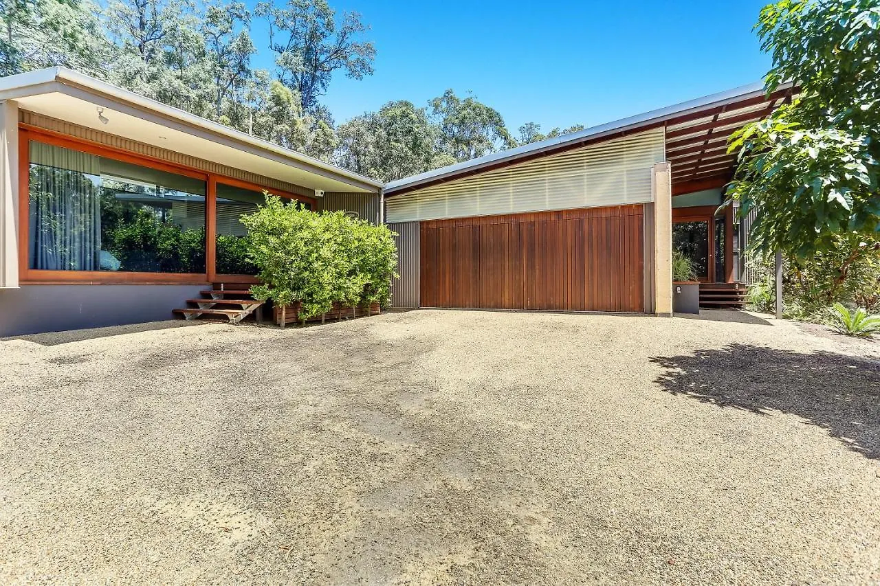 Calanthe Acreage - Doonan Villa Holiday home